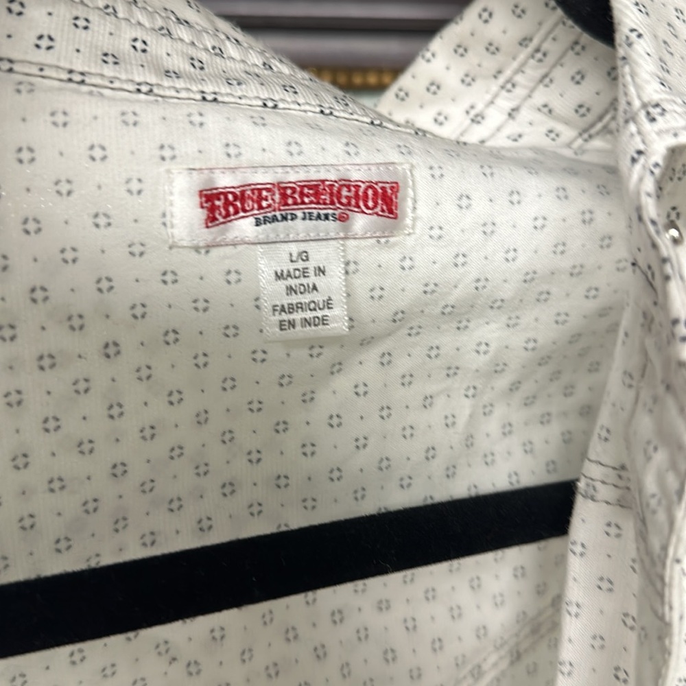 True Religion button down - Picture 2 of 6